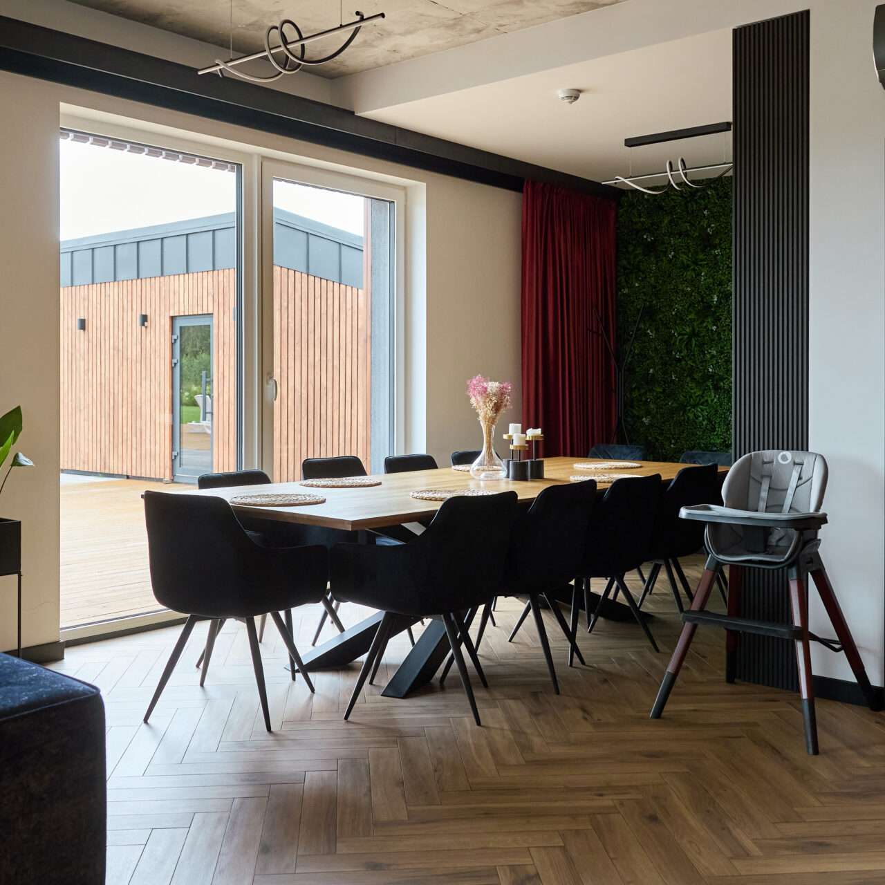 SALON Z JADALNIĄ
